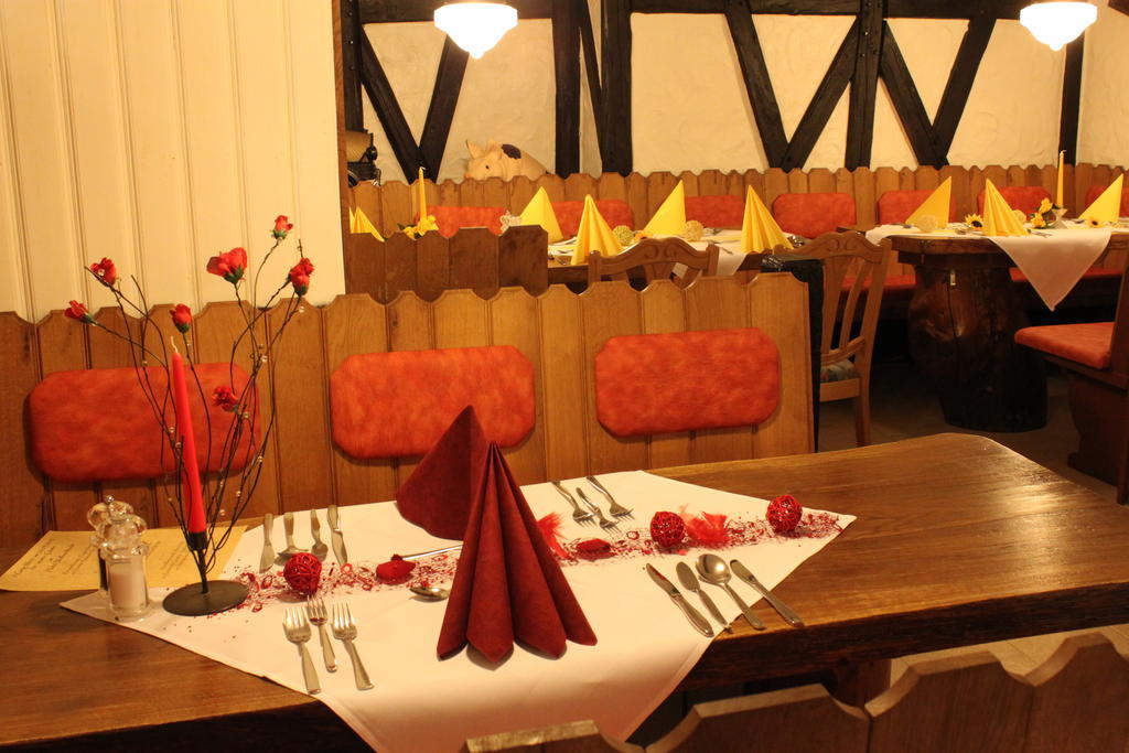 Hotel Restaurant Wolfsschlucht Bad Munstereifel Bagian luar foto